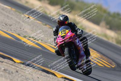 media/Oct-30-2022-CVMA (Sun) [[fb421c3cec]]/Race 16 Amateur Supersport Middleweight/